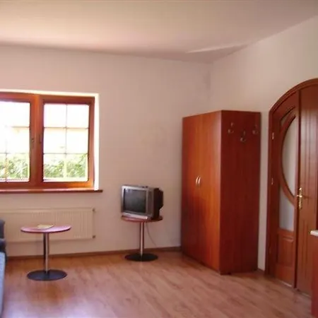 Julia Apartman Karwia