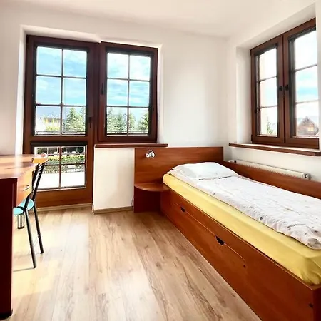 Julia Apartament *