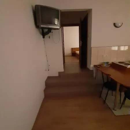 Julia Apartman