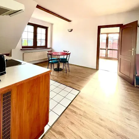 Julia Apartman
